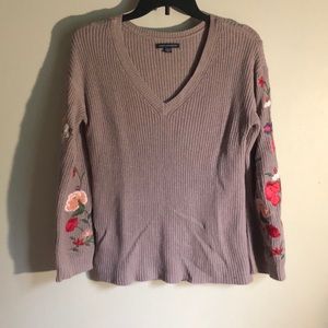 American Eagle sweater